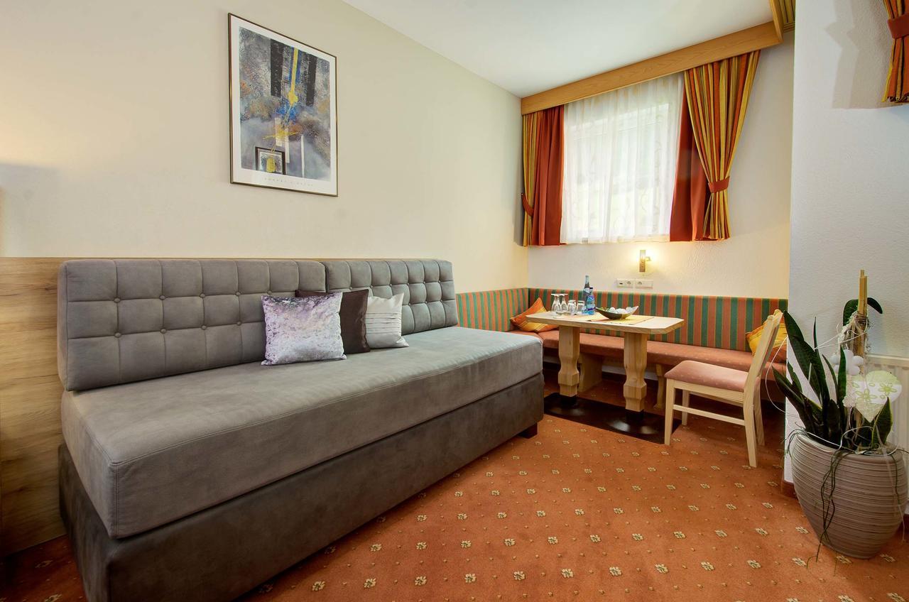 Alpinstyle Hotel Ишгль Экстерьер фото