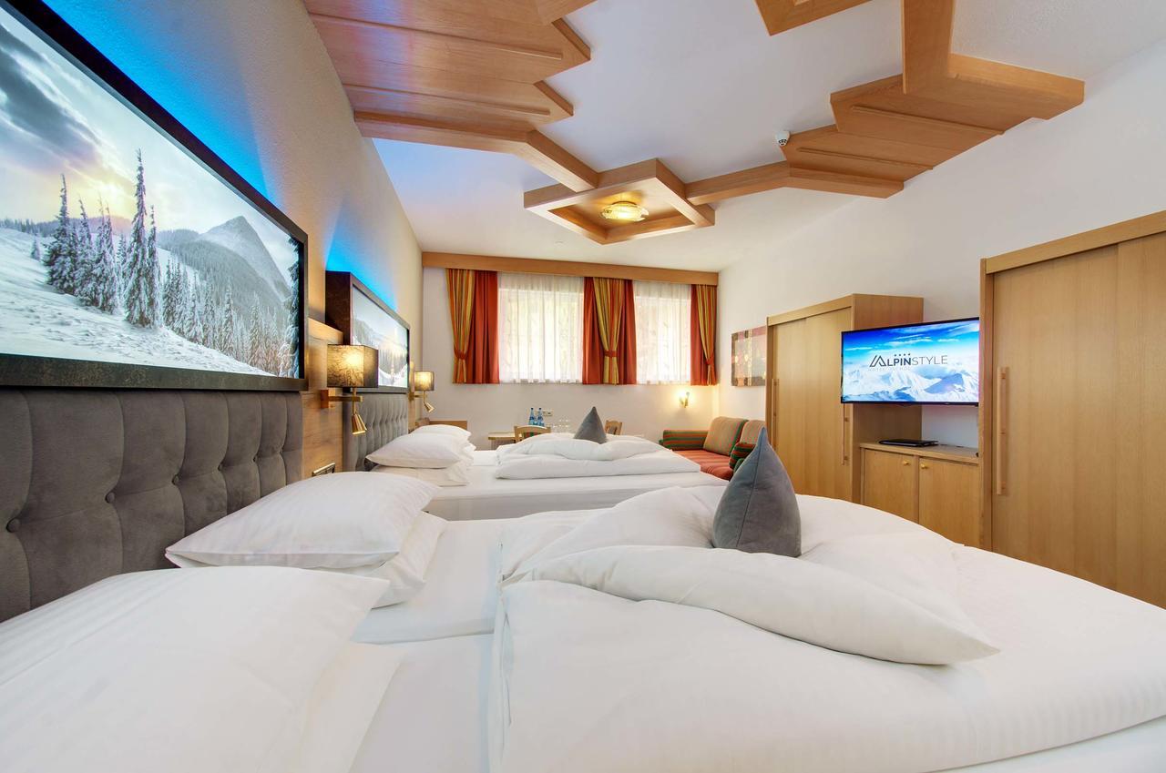 Alpinstyle Hotel Ишгль Экстерьер фото