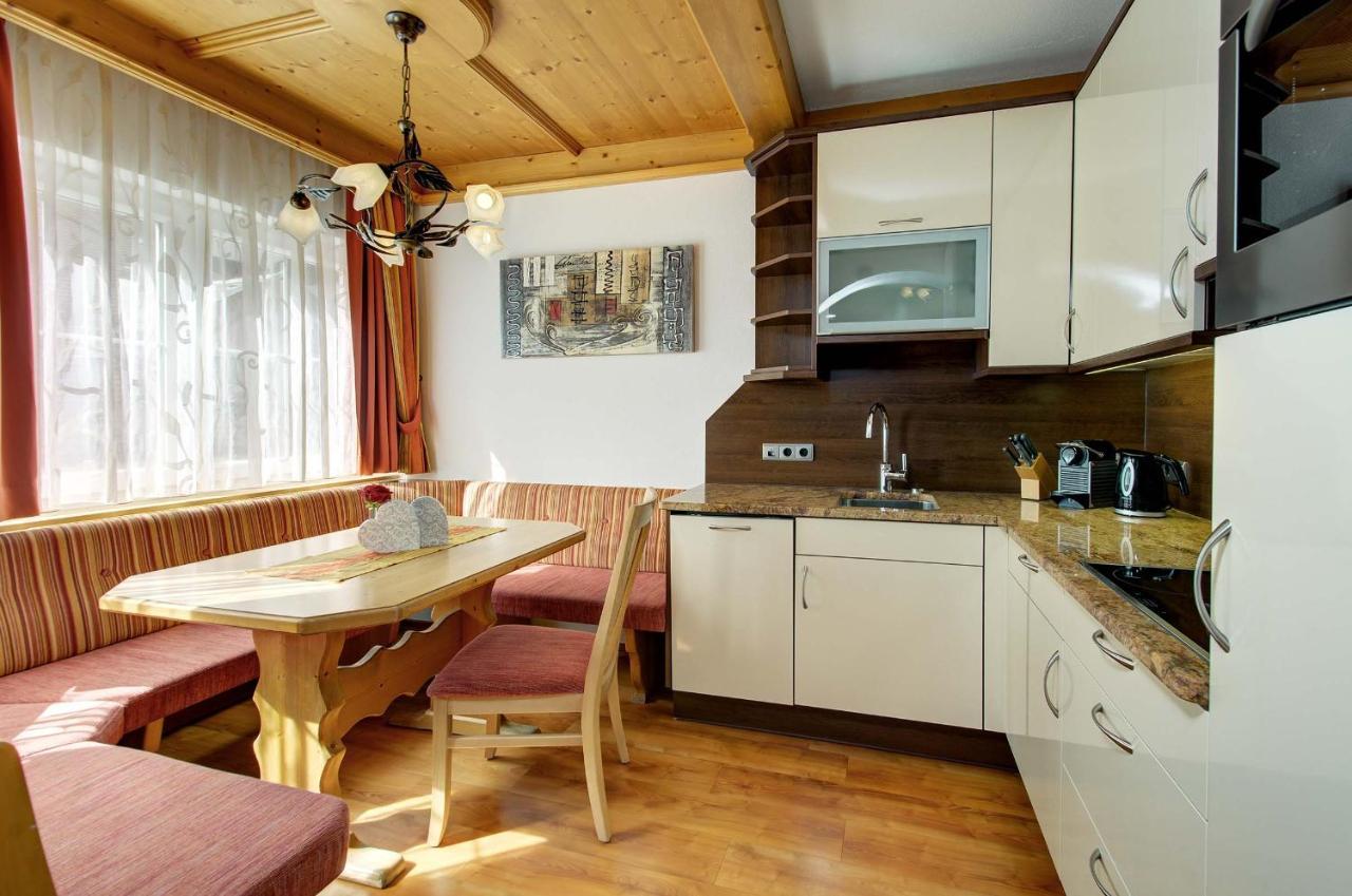 Alpinstyle Hotel Ишгль Экстерьер фото