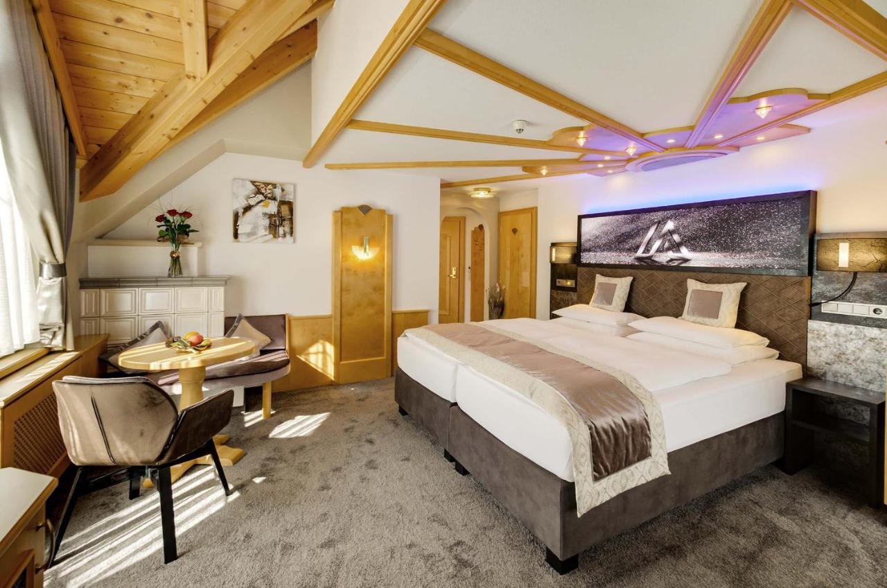 Alpinstyle Hotel Ишгль Экстерьер фото